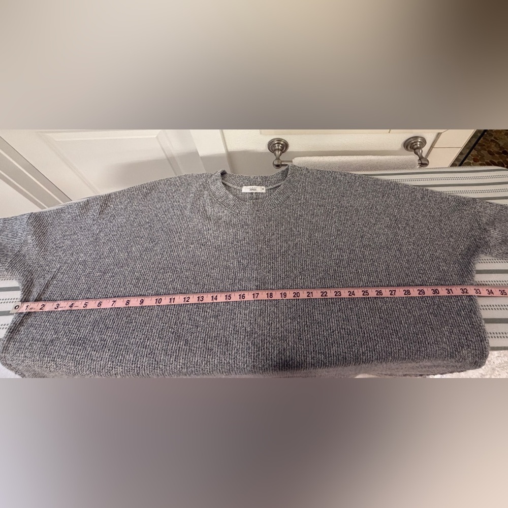 Talulah - Cozy Oversized Gray Knit Sweater with Dolman Sleeves. Size M - Picture 11 of 12
